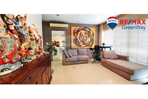 Chom Thong Second hand single house condo for sale rent